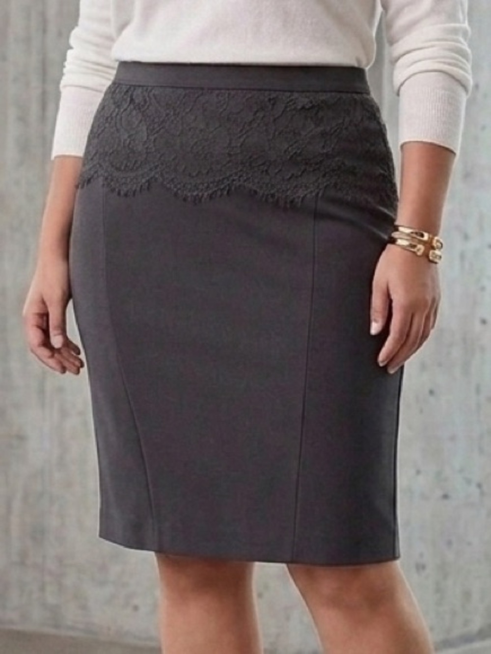BANANA REPUBLIC Pencil Lace trim Skirt size 14 New with Tags